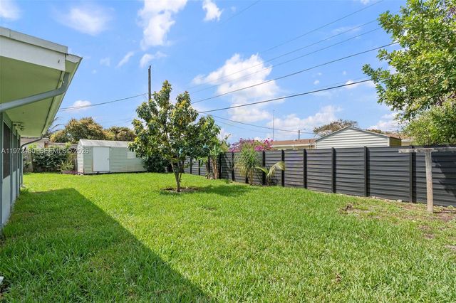 710 N 65th Ter, Hollywood, FL 33024