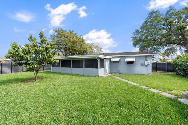 710 N 65th Ter, Hollywood, FL 33024