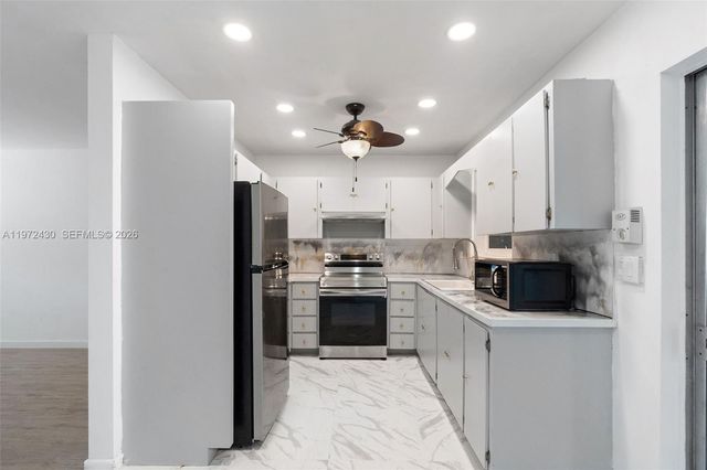 710 N 65th Ter, Hollywood, FL 33024