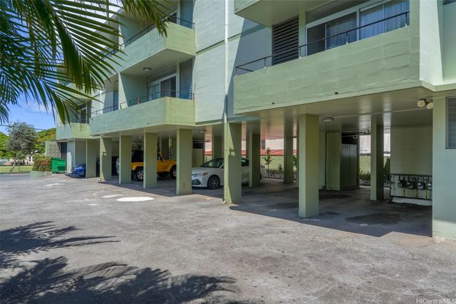 1430 Wilder Avenue, Honolulu, HI 96822