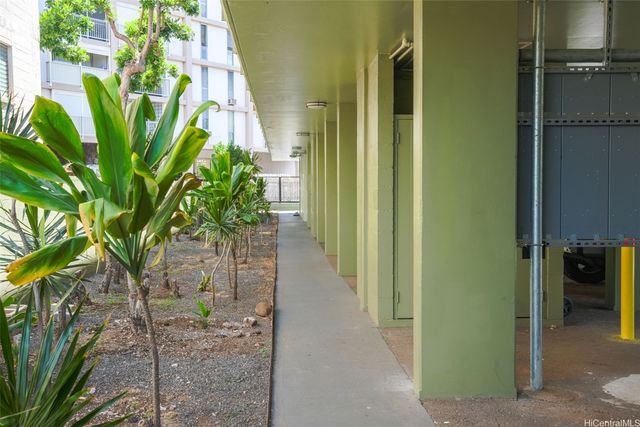 1430 Wilder Avenue, Honolulu, HI 96822