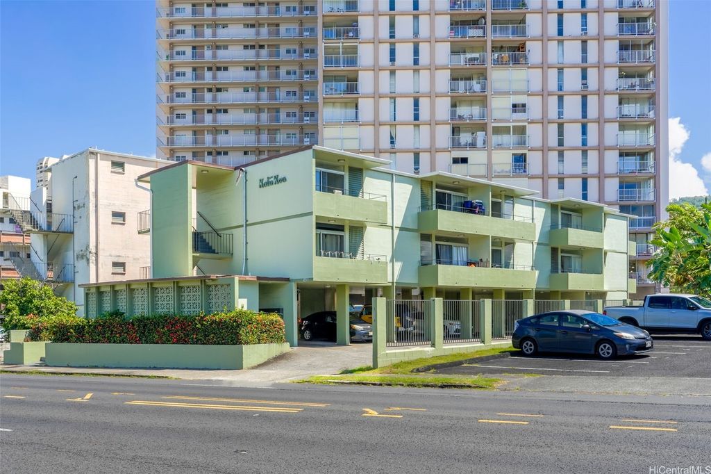 1430 Wilder Avenue, Honolulu, HI 96822