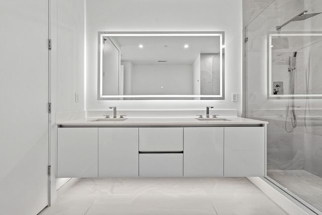 220 Lake Shore Drive 1010, Lake Park, FL 33403