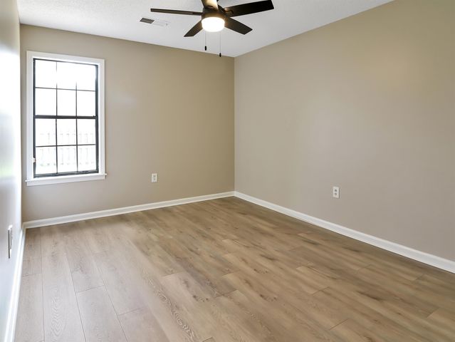 282 BENDIGO DR, Memphis, TN 38018