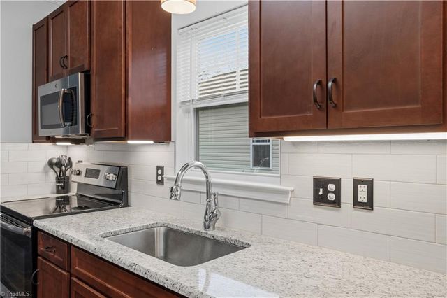 290 Tipperary Lane, Winston-salem, NC 27104