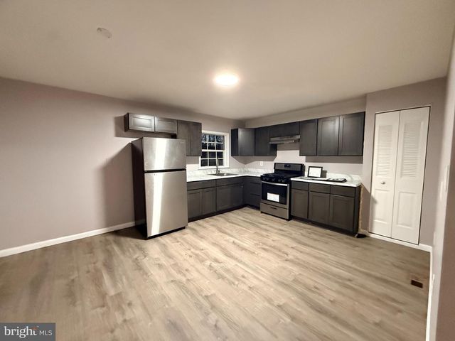 138 EDWARDS DR, Gloucester City, NJ 08030