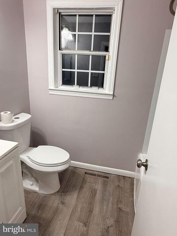 138 EDWARDS DR, Gloucester City, NJ 08030