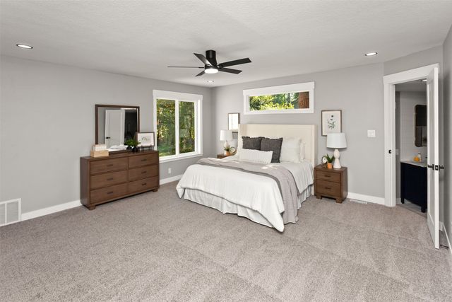 3845 Sherman Boulevard, Des Moines, IA 50310