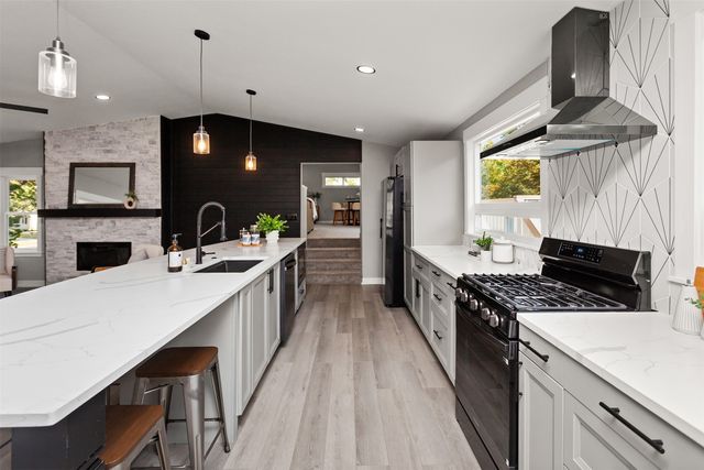 3845 Sherman Boulevard, Des Moines, IA 50310