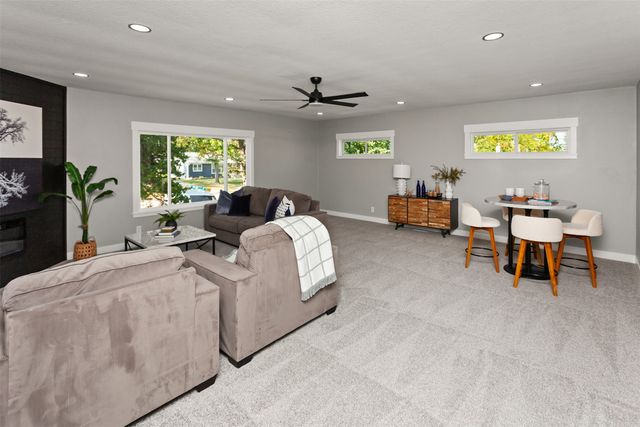 3845 Sherman Boulevard, Des Moines, IA 50310