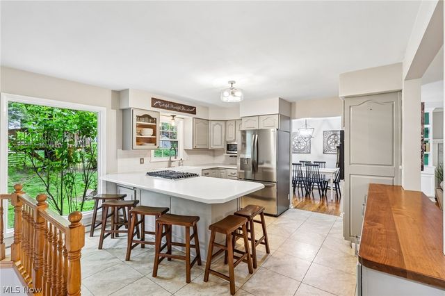 944 Wallwood Drive, Copley, OH 44321