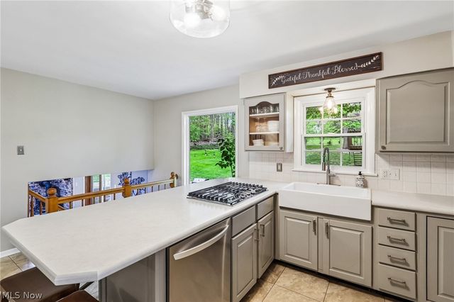 944 Wallwood Drive, Copley, OH 44321
