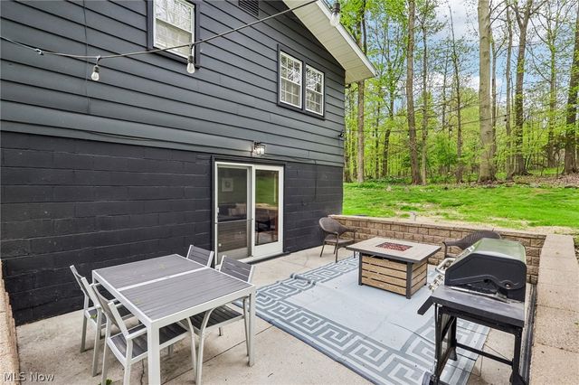 944 Wallwood Drive, Copley, OH 44321