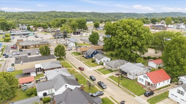 609 27th Street, Vienna, WV 26105