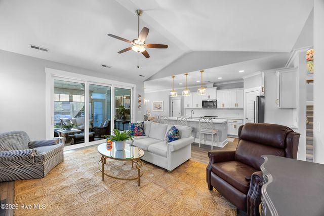 417 Beaumont Oaks Drive, Wilmington, NC 28411