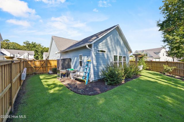 417 Beaumont Oaks Drive, Wilmington, NC 28411