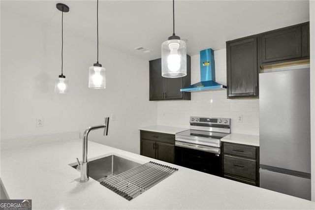 8051 Woodlake Drive, Riverdale, GA 30274