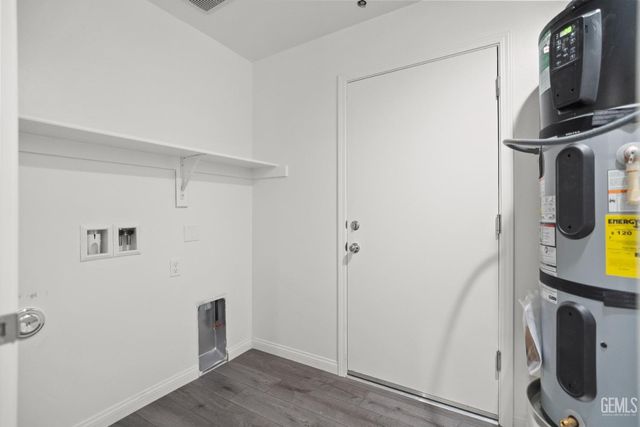 612 Poinsettia Street, Bakersfield, CA 93307