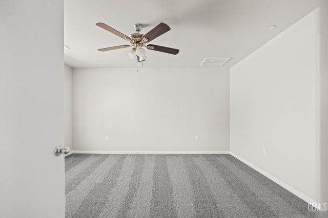 612 Poinsettia Street, Bakersfield, CA 93307