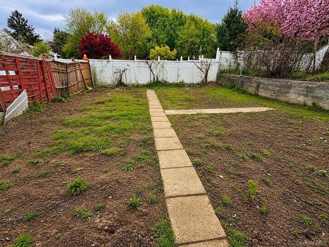 59 Halladay Avenue, Yonkers, NY 10701