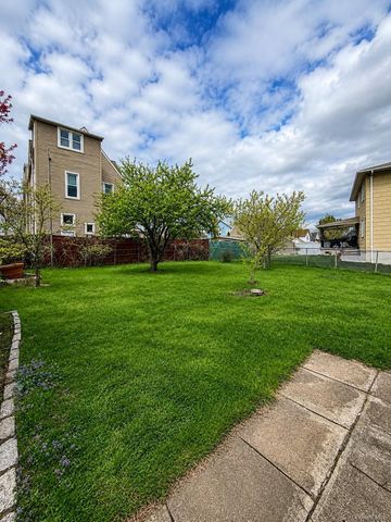 59 Halladay Avenue, Yonkers, NY 10701