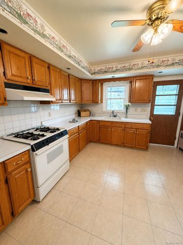59 Halladay Avenue, Yonkers, NY 10701
