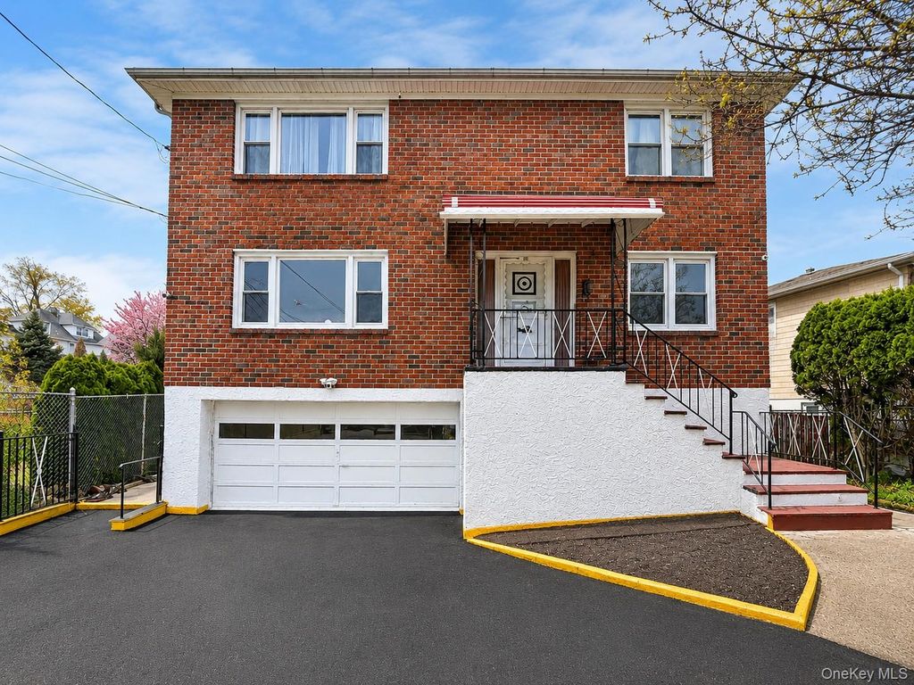 59 Halladay Avenue, Yonkers, NY 10701