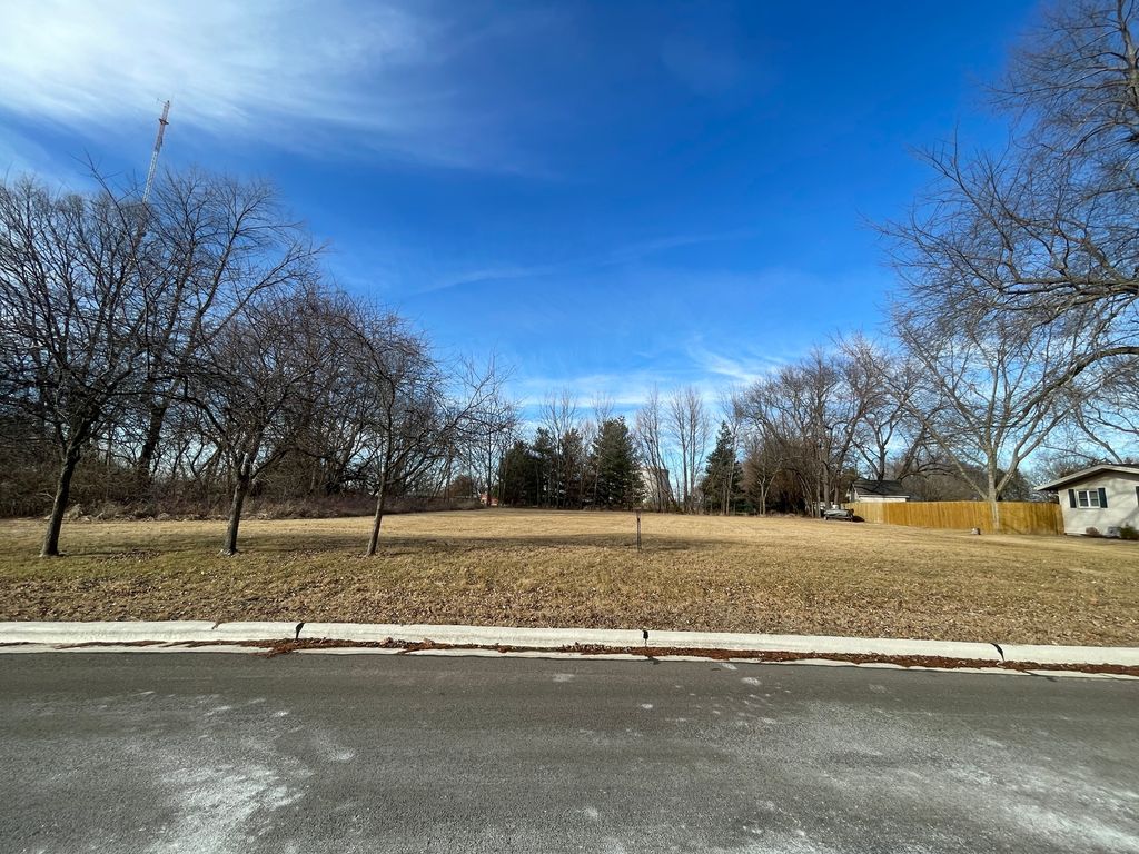Lot 1 E 19th Street, Sterling, IL 61081