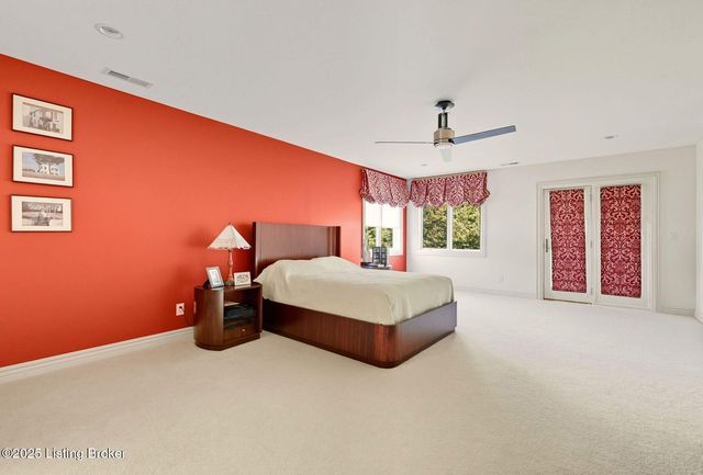 6 Wolf Pen Ln, Prospect, KY 40059