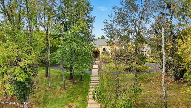 6 Wolf Pen Ln, Prospect, KY 40059