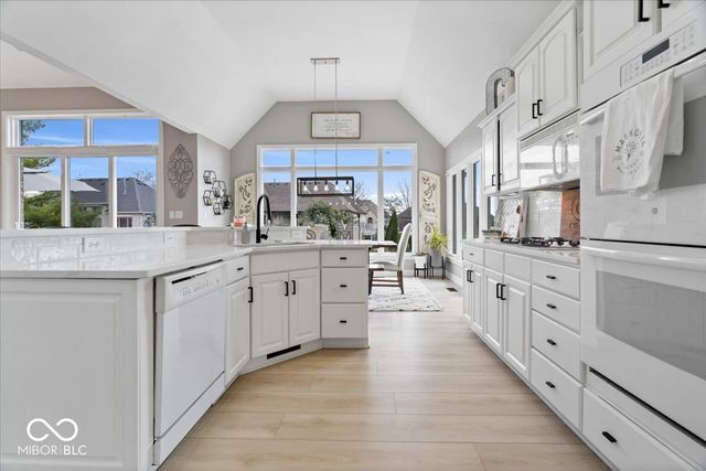 14035 Stone Key Way, Fishers, IN 46040