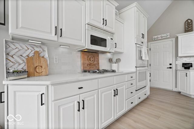 14035 Stone Key Way, Fishers, IN 46040