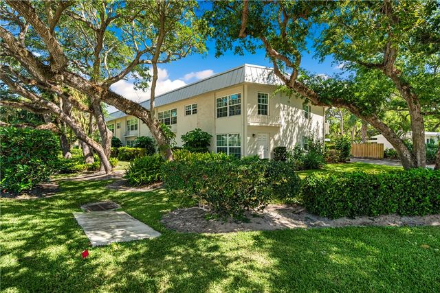 900 Jasmine Lane 203A, Vero Beach, FL 32963