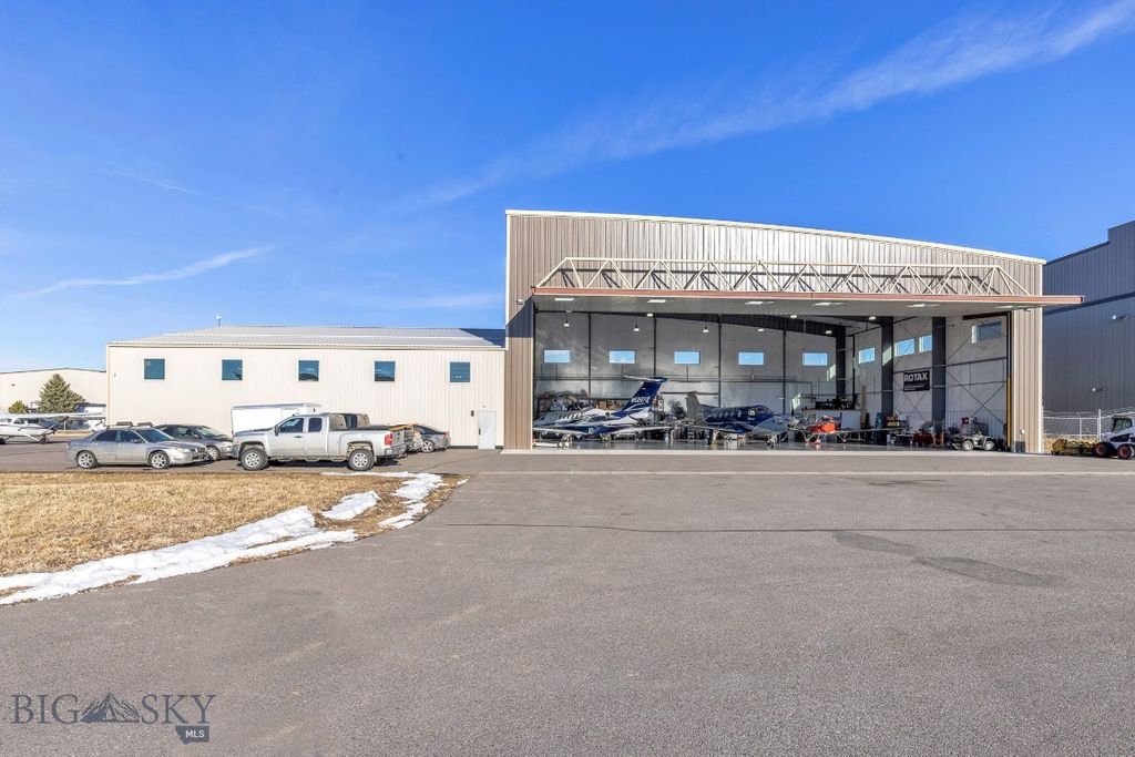 210 Aviation Lane, Belgrade, MT 59714