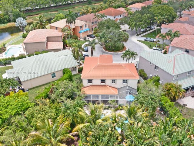 4209 Pinewood Ln, Weston, FL 33331