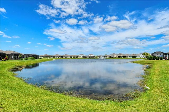 16921 HARVEST MOON WAY, Bradenton, FL 34211