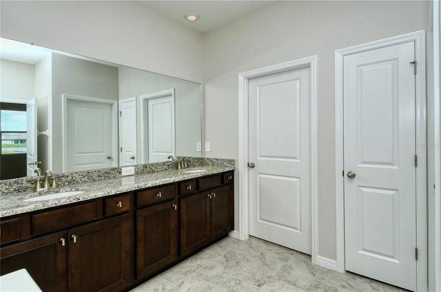 16921 HARVEST MOON WAY, Bradenton, FL 34211
