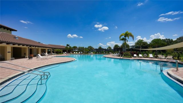 16921 HARVEST MOON WAY, Bradenton, FL 34211