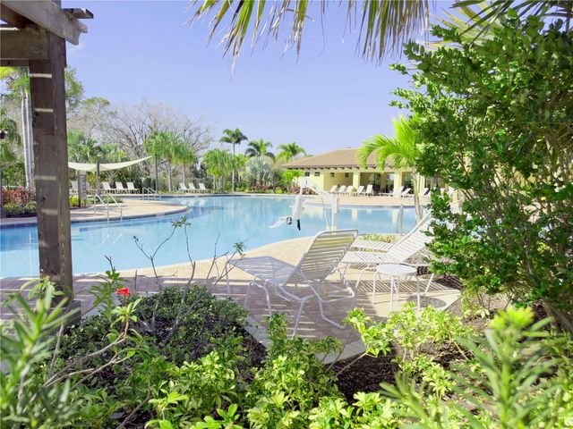 16921 HARVEST MOON WAY, Bradenton, FL 34211