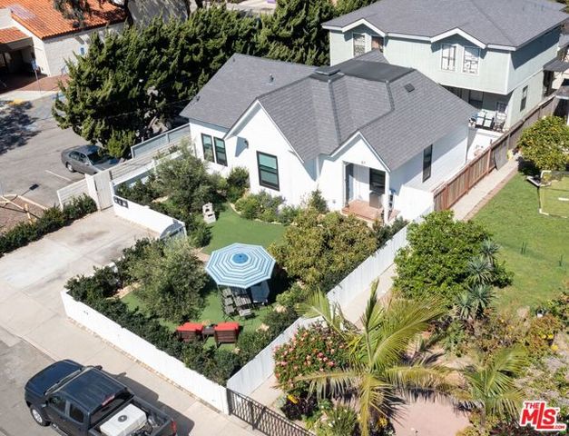57 E Center Street, Ventura, CA 93001