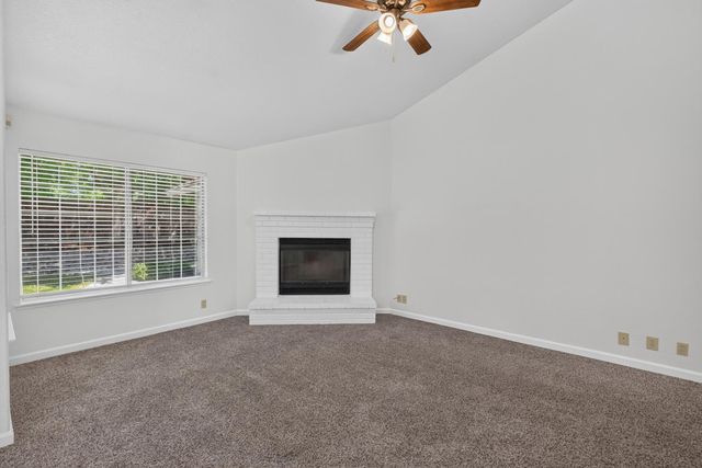 9475 Madrid Way, Elk Grove, CA 95758