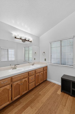 9475 Madrid Way, Elk Grove, CA 95758
