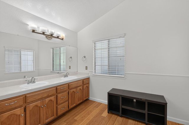 9475 Madrid Way, Elk Grove, CA 95758