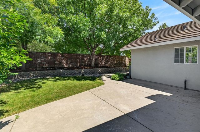9475 Madrid Way, Elk Grove, CA 95758