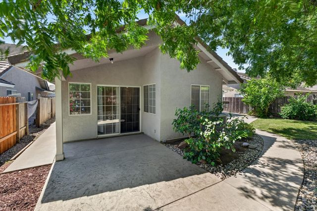 9475 Madrid Way, Elk Grove, CA 95758
