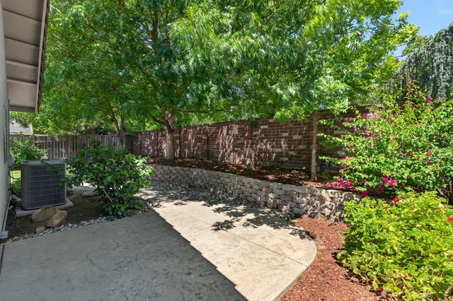 9475 Madrid Way, Elk Grove, CA 95758