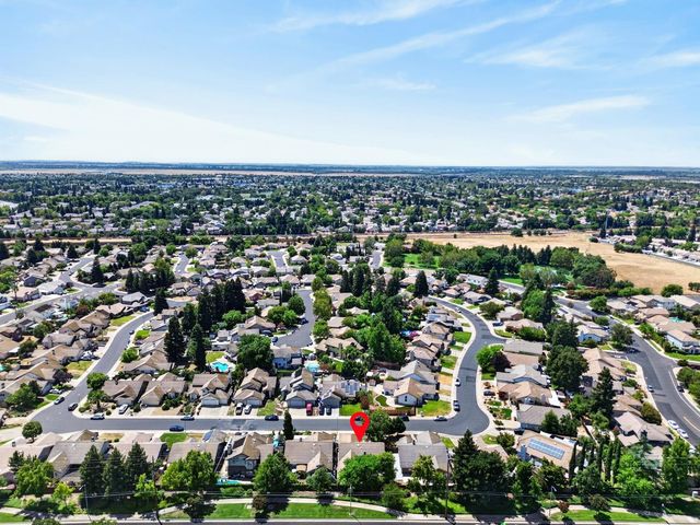 9475 Madrid Way, Elk Grove, CA 95758