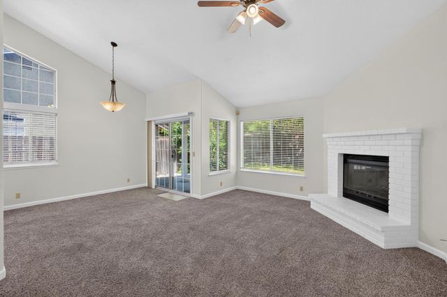 9475 Madrid Way, Elk Grove, CA 95758