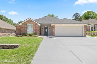 707 Burlington Circle, Broussard, LA 70518