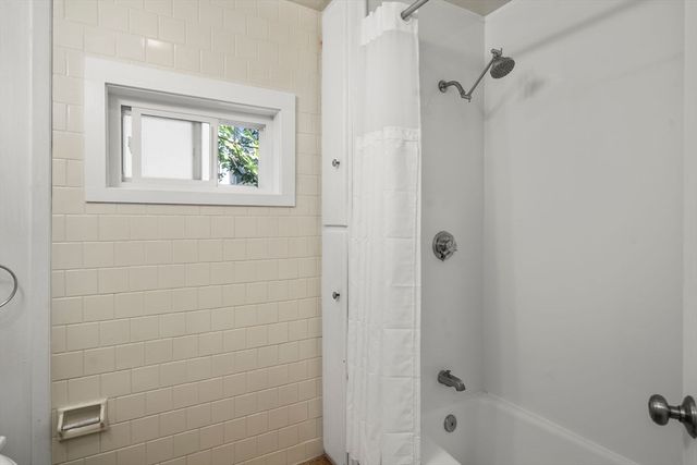 74 Trull St B, Somerville, MA 02145